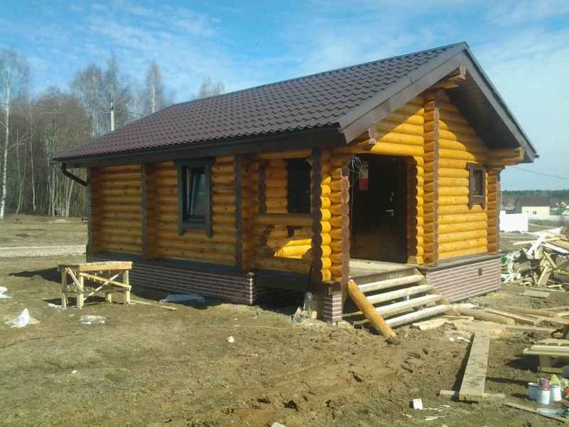 Наружная деревянной бани